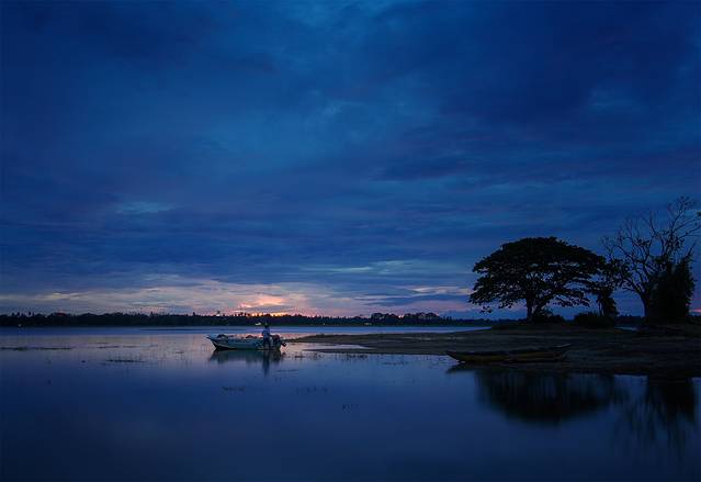 蒂瑟默哈拉默湖