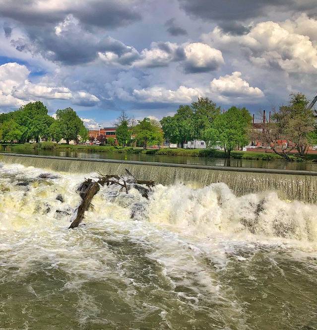 爱达荷人工瀑布