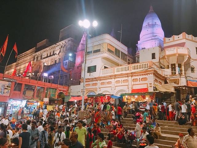 达萨斯瓦梅朵河坛