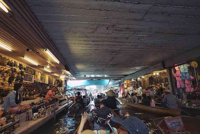 安帕瓦水上市场