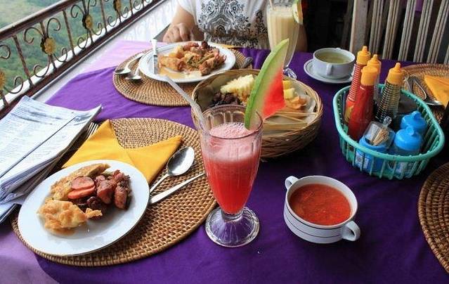 巴杜尔火山自助餐厅