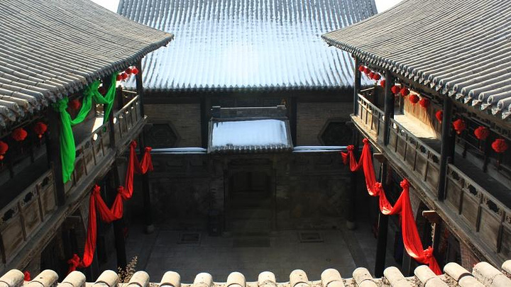 三是依山面水,居高可以望远_山西王家大院"的评论图片