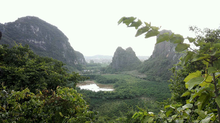 "在春湾风景区游览了地质公园，没有进洞。整个公园有一个环形道路，上山口在入口环形对面_春湾"的评论图片