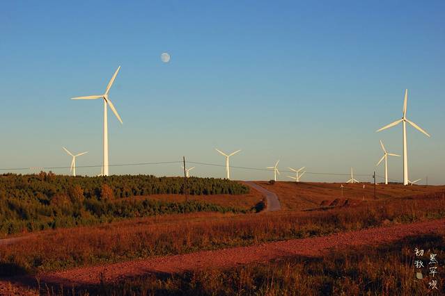 御道口牧场月亮湖风景区