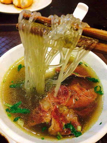 苏州排名第一美食哑巴生煎。我寻见你料哈,真