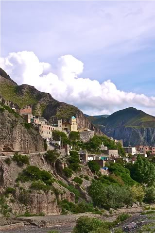 挂在天上的村庄图片