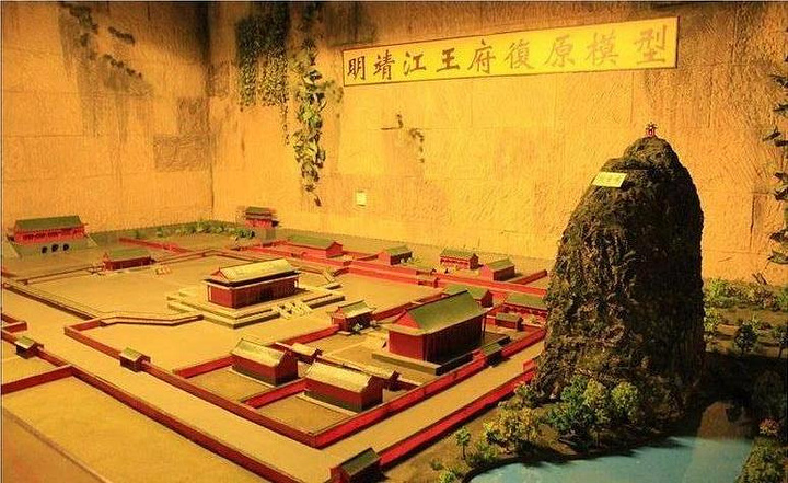 广西师范大学的校区就在王城里面学生长期受到这样的文化熏陶难怪走