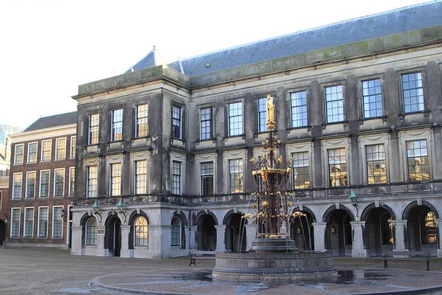 国会大厦与骑士厅