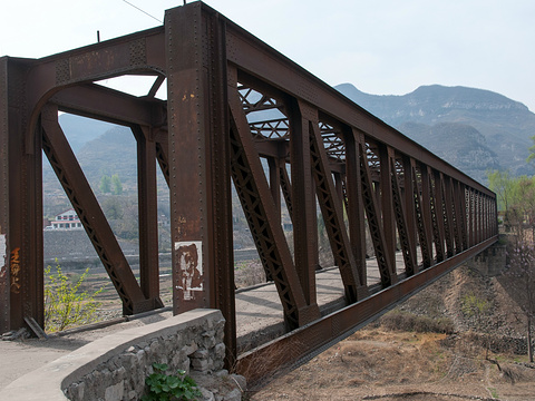 乏驴岭铁桥