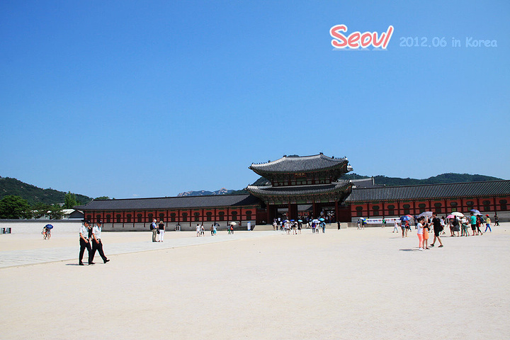 21很贴心的告诉我如何到达景福宫东侧停车场 青瓦台参观集合地就在售票处旁的这道门进去 直走 便是 景福宫 评论 去哪儿攻略 21很贴心的告诉我如何到达景福宫东侧停车场 青瓦台参观集合地就在售票处旁的这道门进去 直走 便是 景福宫 评论 去哪儿攻略