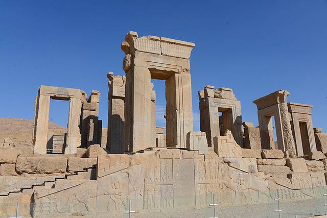 波斯波利斯旅游攻略