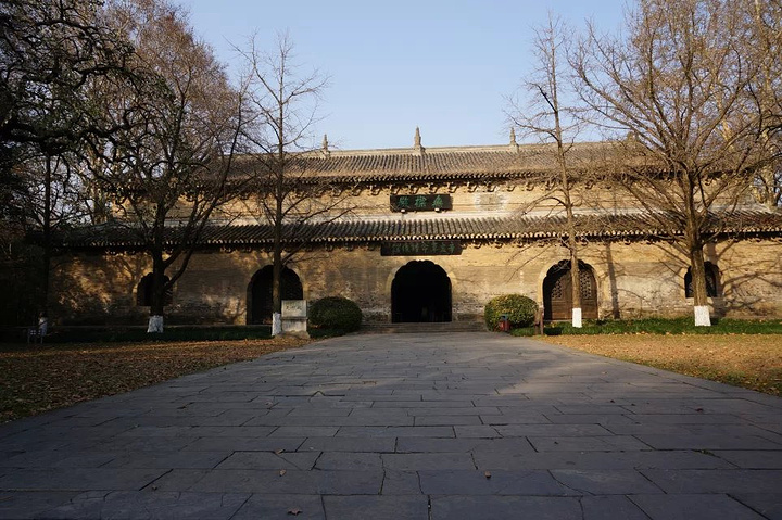 gdp增速_2018年钟山区gdp(3)