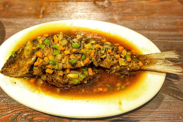 一品香·木氏土家菜音乐餐厅