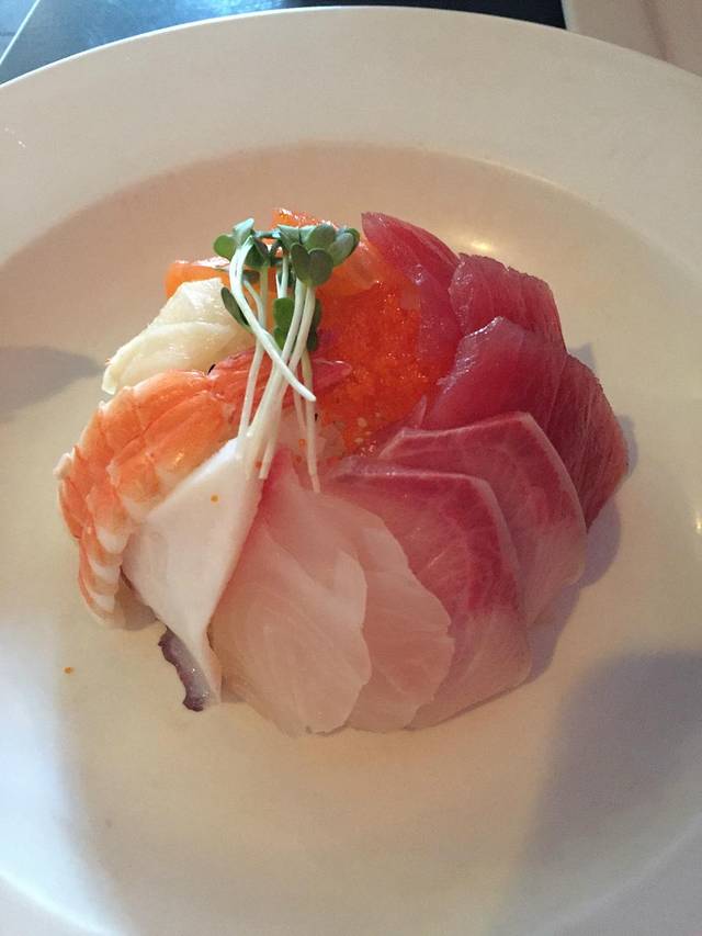 Cafe Mochi 寿司店