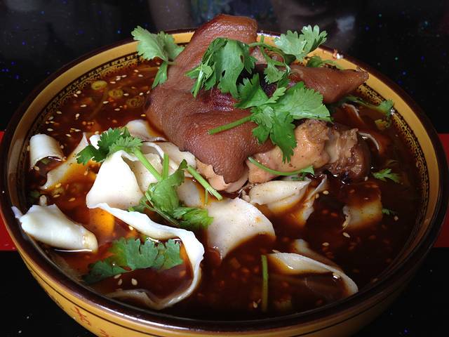 何吉发手撕面(财经广场店)