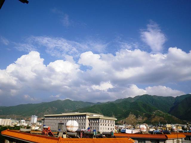 为什么曲靖gdp_曲靖南城门图片(3)