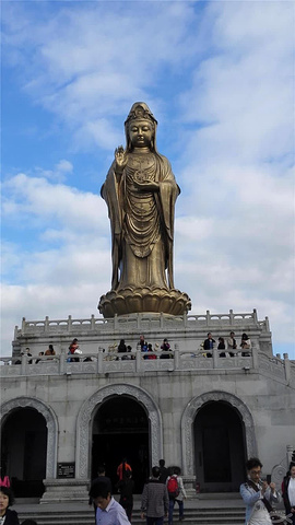 拜完后再折返回紫竹林景区紫竹林景区主要有两大部分南海观音圣像和不