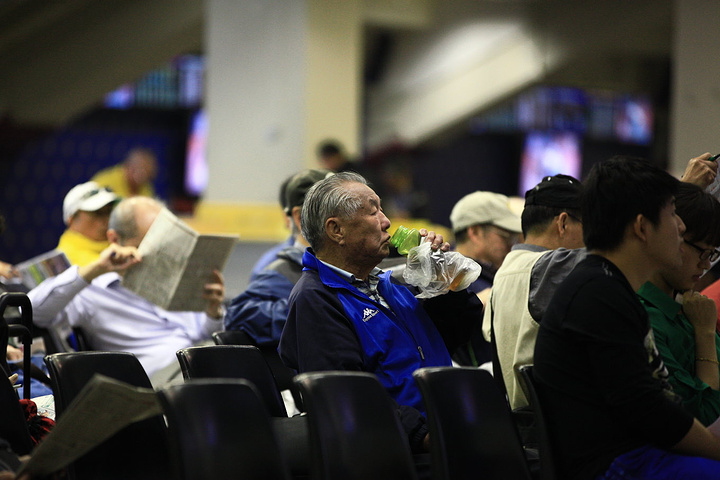 2017跑马地一般每周三晚上举行赛赛_沙田马场