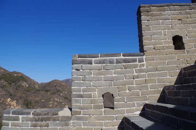 充斥着垛口的城墙,想想着当年,烽火狼烟,屯兵百万,厉兵秣马,战况紧急