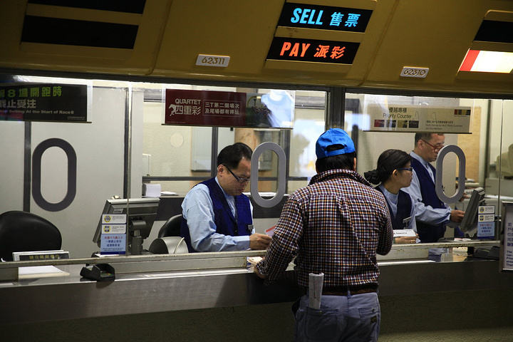 2017跑马地一般每周三晚上举行赛赛_沙田马场