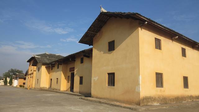 共和国摇篮旅游区-红井景区