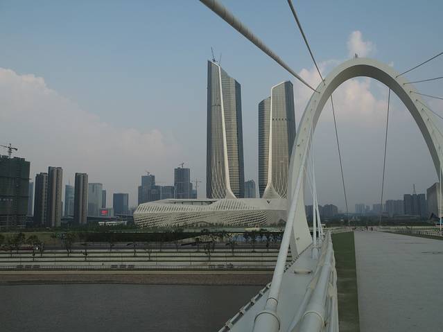 南京眼-步行桥