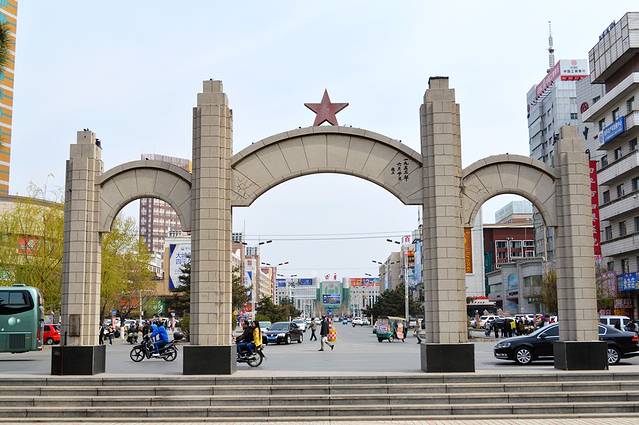 四平烈士纪念塔