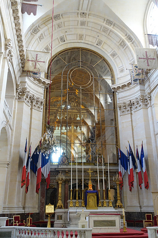 2017工作人员需要查看包里的东西,在这还发生