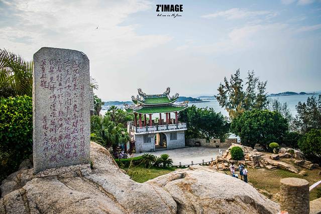 东山风动石景区