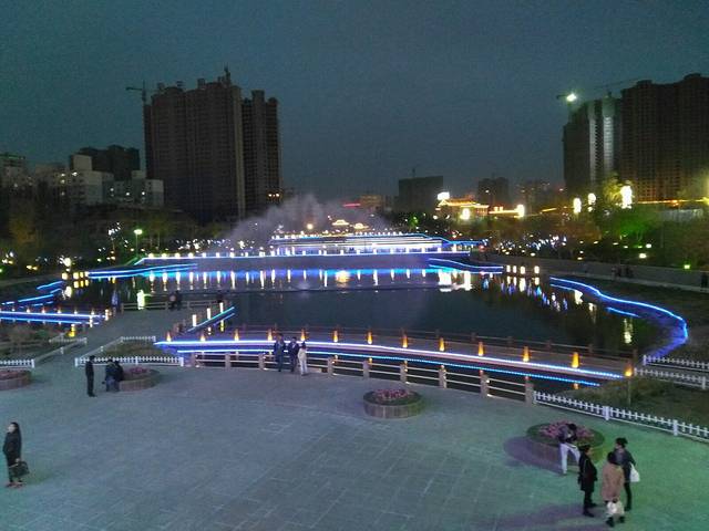 从帕米尔高原到天山:你是胡杨我是沙