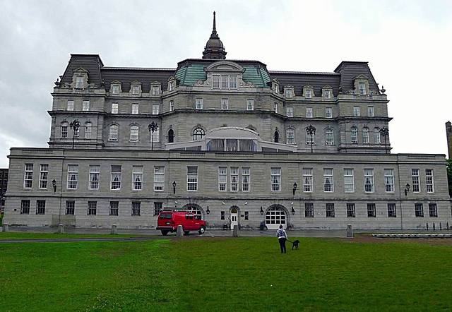 蒙特利尔市政厅