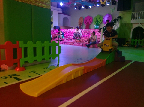 卡乐彩儿童智慧世界