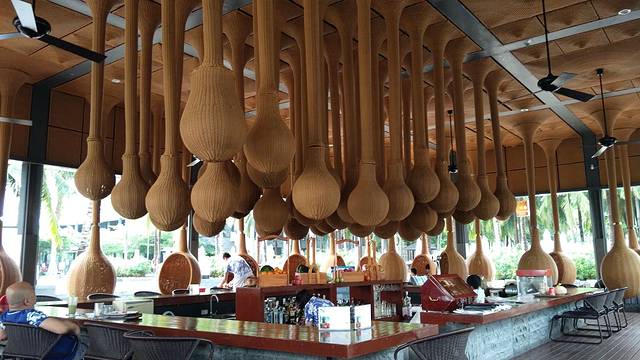 半山半岛洲际度假酒店啤酒吧