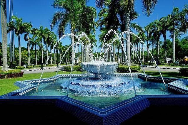 占米阿山納柏嘉清真寺