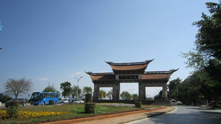 2017大理火车站在大理的市中心下关,下关是个