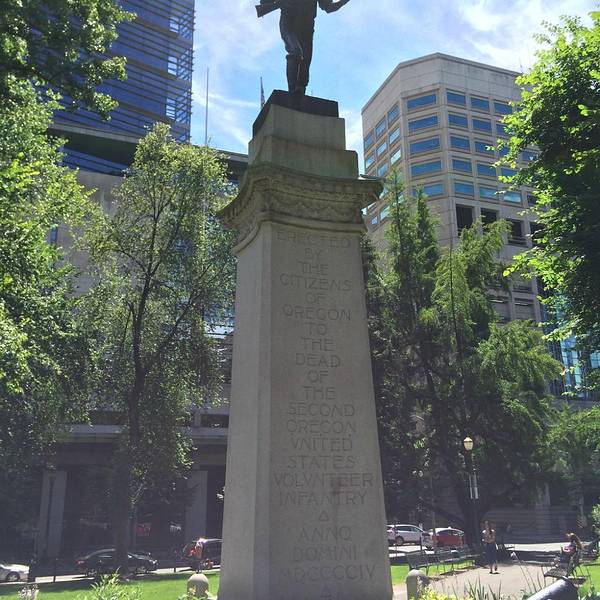 89 首页 景点详情 波特兰先锋广场是波特兰市区中心核心商圈的中心