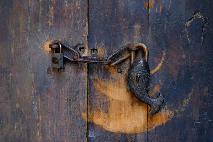 上午游览古城,特意去工厂买的平遥牛肉,批发价