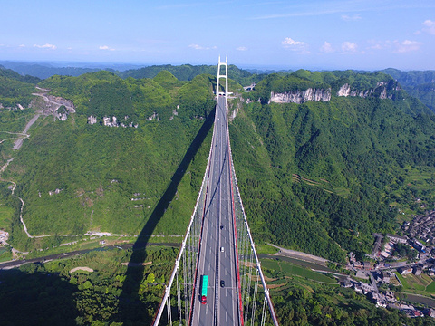 矮寨大桥