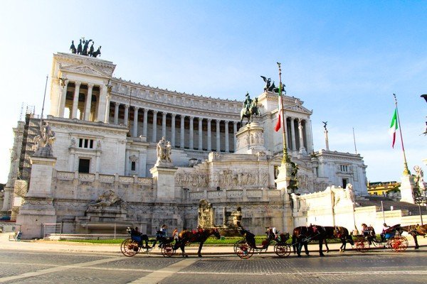 维克多伊曼纽二世纪念碑