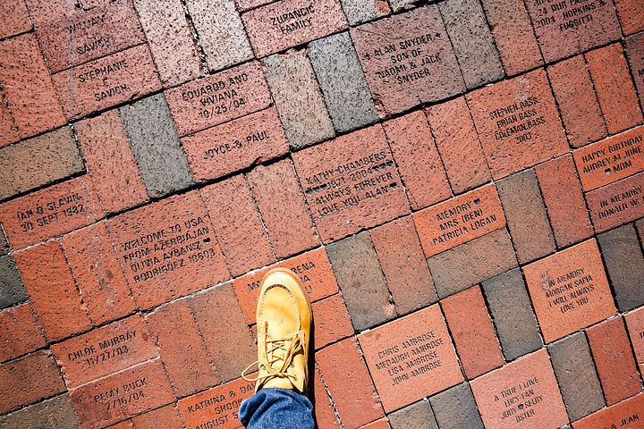 周围成了巴尔的摩的精华区,也是观光客最多的