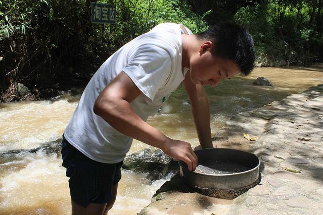 南菇河淘宝场