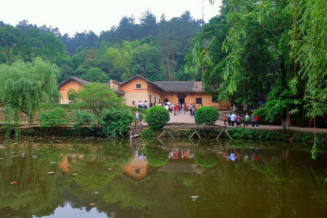 毛泽东同志故居