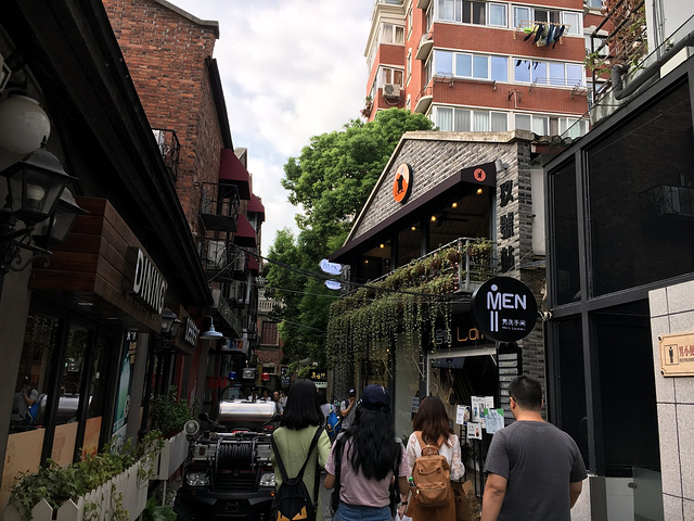 2017但是头顶杂乱的电线实在大煞风景。有许