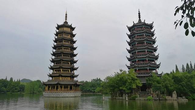 日月双塔文化公园