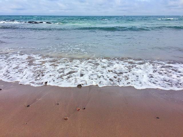 三阳黑沙海滨浴场