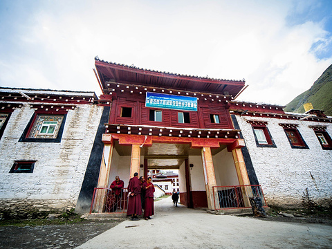 2019居里寺_旅游攻略_门票_地址_游记点评,康定旅游景点推荐 - 去哪儿