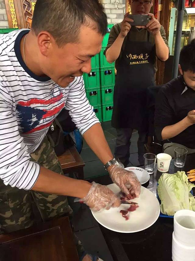 火锅摆在川西坝子(茶店子直营店)