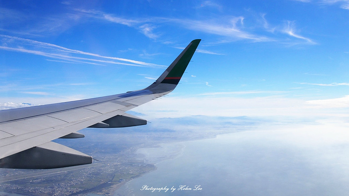 017使用护照和台湾通行证要填写一张入境卡,这