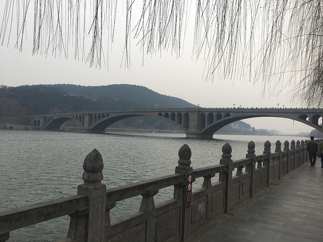 西安到洛阳近400公里… 龙门石窟,世界文化遗