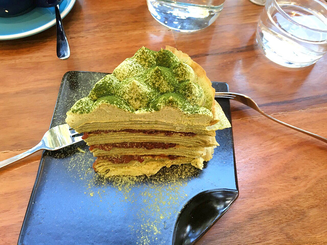 今日悉尼上有很多短租房 唐人街附近的也不少